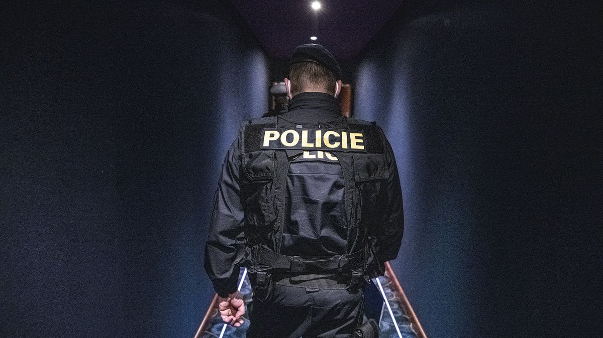 Pražská policie nově přijímá uchazeče bez maturity. Volných je zhruba 1000 míst